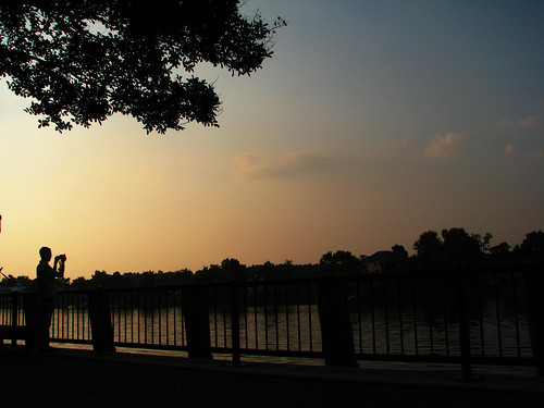 camera sunset reflection river georgia photographer esplanade augusta riverwalk savannahriver augustaga
