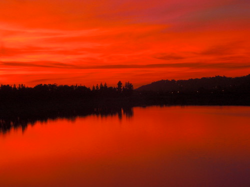 sunset home backyard reservoir fierysunset
