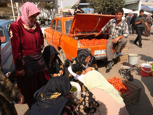 tomatoes bazaar uzbekistan lada namangan uzbekbest