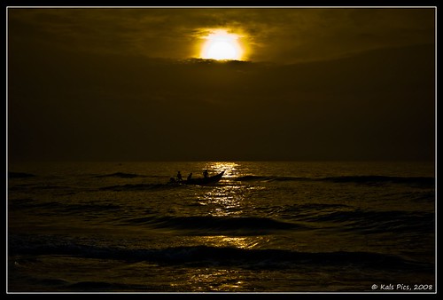 beach marina sunrise reflections boat nikon gimp 1855mm chennai lightroom d40