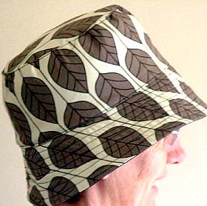 Fleece hat and scarf - Free sewing projects, free learn to sew