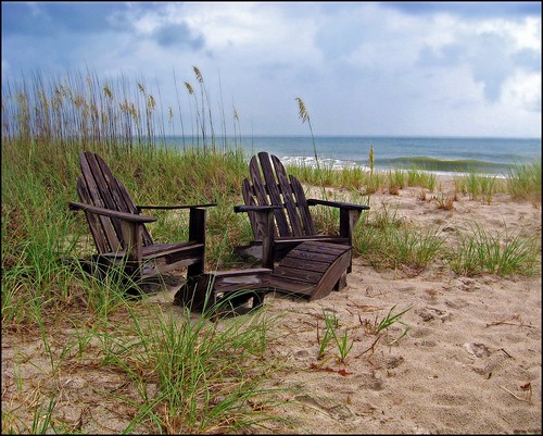 ocean sea vacation beach reeds coast nc chair day view chairs cloudy sandy relaxing northcarolina stormy wilmington atlanticocean carolinabeach kurebeach capefear mostlycloudy wilmingtonnorthcarolina adriondack