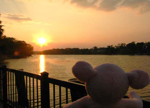 sunset reflection dave river georgia pig esplanade augusta riverwalk savannahriver augustaga travelingnongnome
