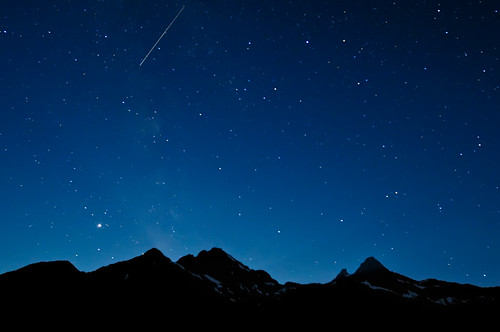 Perseids Meteor Over the North Cascades
