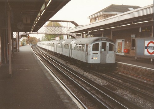 LU Central Line 1962 tube stock