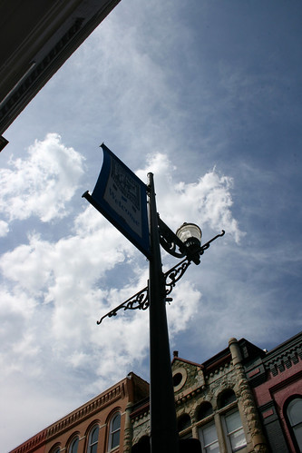 sky clouds virginia perspective lamppost kawkawpa staunton