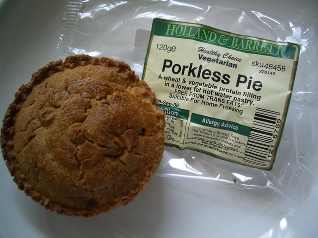 Holland & Barrett "Porkless Pie"