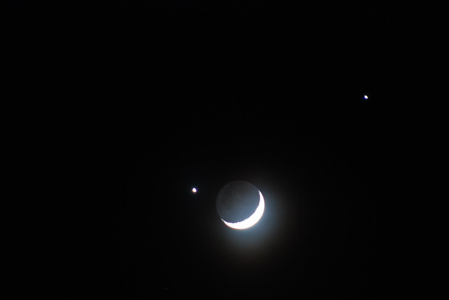 Night Skies: Moon, Venus, Jupiter In Tight Company