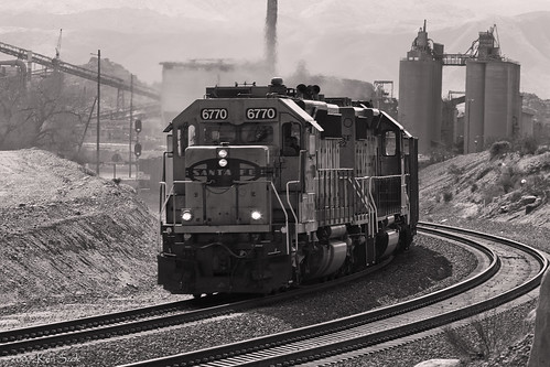 california travel canon outdoors socal transportation canondslr bnsf locomotives railroads inlandempire atsf alltrains betterinblackandwhite movingtrains sbcusa alltypesoftransport
