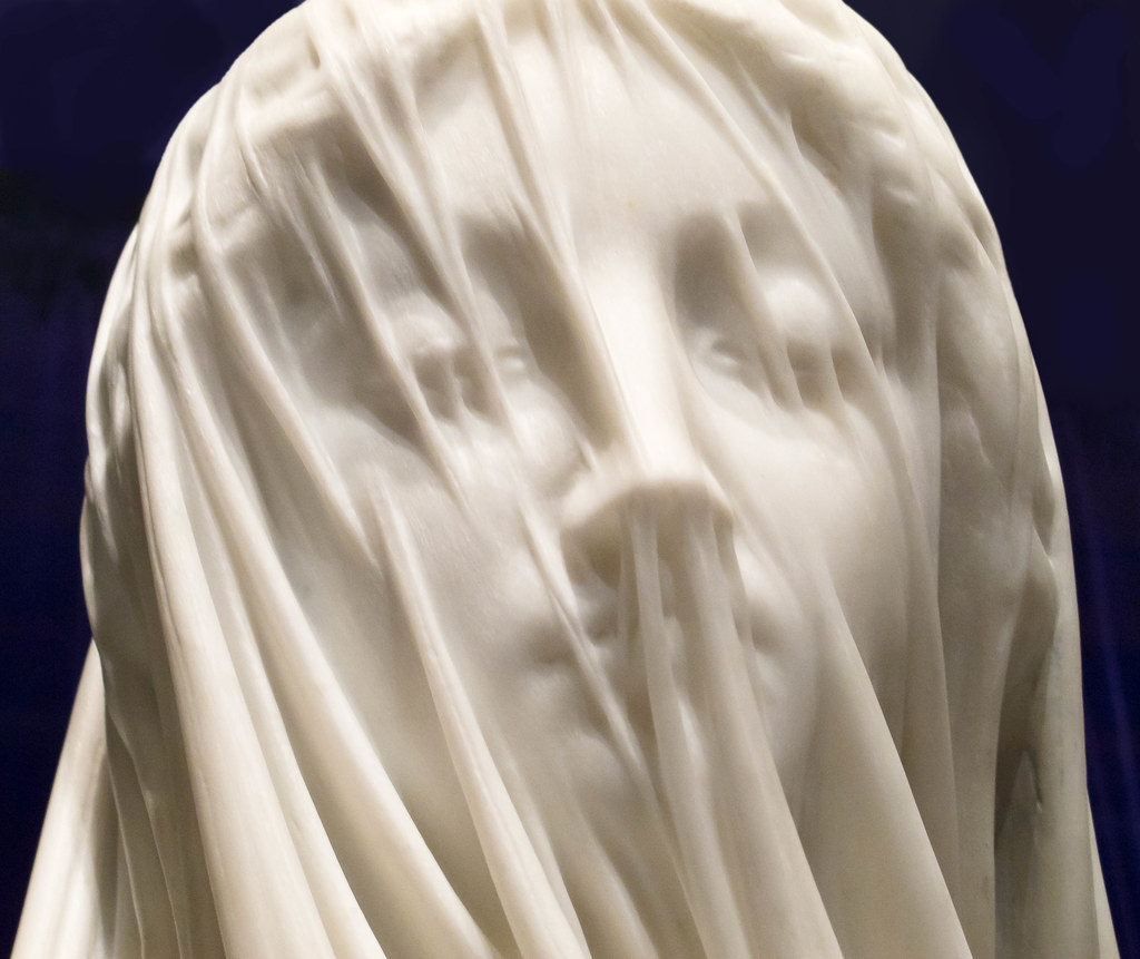 Escultura La Virgen Velada La Virgen con Velo Escultura de mármol 
