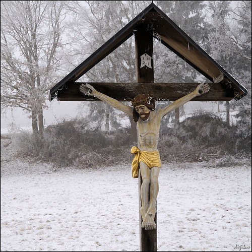 schnee snow geotagged frost christ crucifix nikkor christus d300 kruzifix wegkreuz flurkreuz nikoncapturenx waysidecross 1685mmf3556gvr 1685vr geo:lat=47886525 geo:lon=9519071