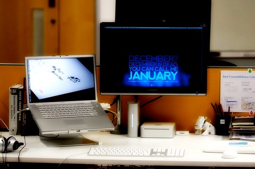 [013/365] - New Year, New Desk