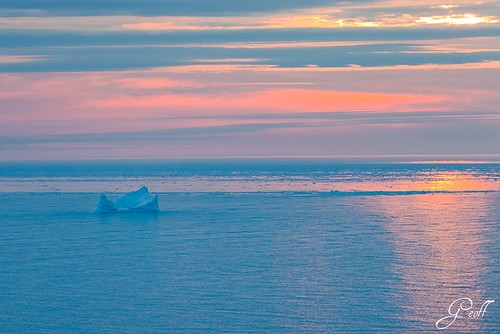 canada sunrise newfoundland stjohns iceberg signalhill blueribbonwinner cans2s goldstaraward