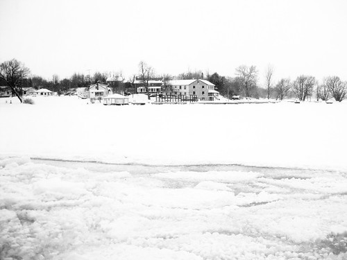 houses white snow ontario ice explore kingston lakeontario blackandwhitephotography intersetingness canda wolfeisland whataview funwithphotos playingwiththecontrastandwhatnot