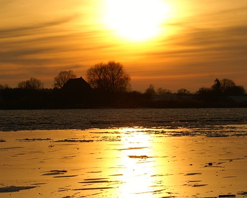 winter sunset reflection mirror frost sonnenuntergang fluss eis reflexion elbe hochwasser lauenburg eisgang treibeis biosphärenreservat elbtalaue hohnstorf