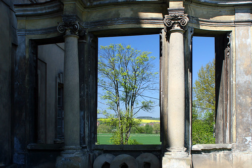 sky colour tree green window architecture landscape pilsen chateau pillars zámek pillon plzeň křimice