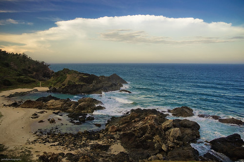 beach clouds geotagged nikon rocks january australia 1870mmf3545g nsw newsouthwales hastings 2009 portmacquarie lightroom d90 nikkor1870mmf3545g tackingpoint nikond90 d90200901246606 geo:lat=31475431 geo:lon=152937194