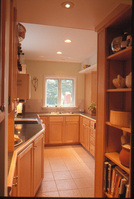 Kitchen in tight space