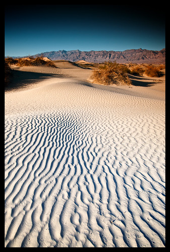california park blue sky mountain mountains landscape death nationalpark bush sand desert dunes dune deep national mesquite valley deathvalley sands bushes stovepipewells deathvalleyscenicbyway