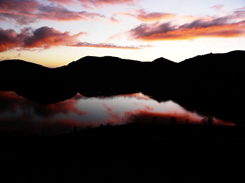 california sunset red sky orange lake reflection water hills hodges