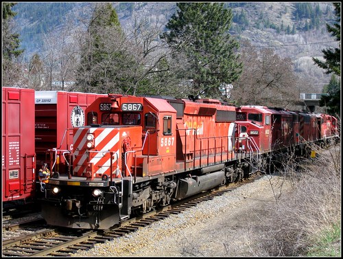 railroad canada train bc railway kootenays cpr castlegar