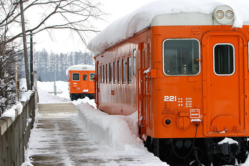winter snow station japan train landscape photo canoneos10d railway sunny 北海道 日本 gps 帯広 canonef70200mmf28lisusm