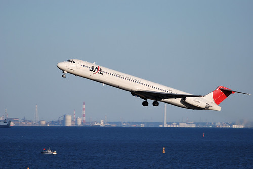 JAL MD-81 JA8261