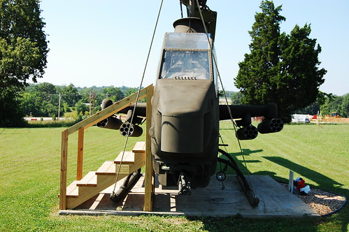 army cobra bell helicopter missouri static preserved displayed gunship wentzville vietnamwar bellhelicoptertextron ah1 gah1e vfw5327 7823063