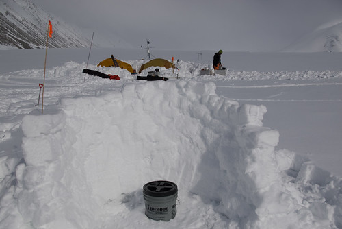 canada yukon fieldwork igloo snowcamping yukonterritory 45kmwofkluane