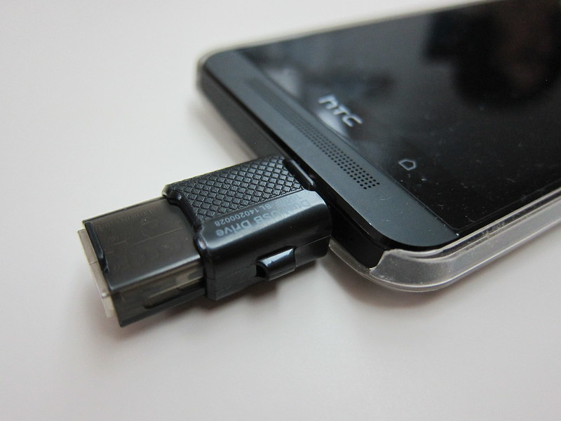 SanDisk Ultra Dual USB Drive - Plugged Into HTC One