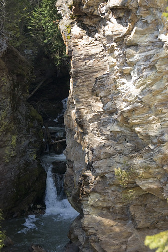 water rock falls waterfalls clifs myrtlecreekfalls