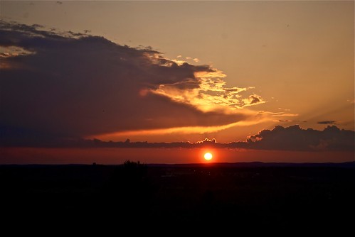 sunset clouds raw glow horizon orb shining disappear