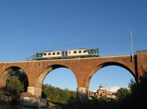 bridge italia trains ponte railways fs alessandria ovada trenitalia ferrovia treni aln668 pontedellaveneta chiesansdellassunta