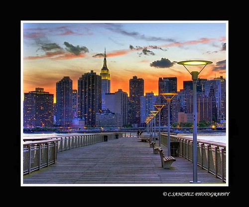 new york orange ny building love apple beautiful by canon buildings river lens is photo big perfect photographer skyscrapers state pics manhattan inspired cities sunsets east queens empire nights sos mm 18200 soe hdr 1001 the photomatix i bej eos50d flickrestrellas thebestofday gününeniyisi glodenglobe qualitypixels grouptripod