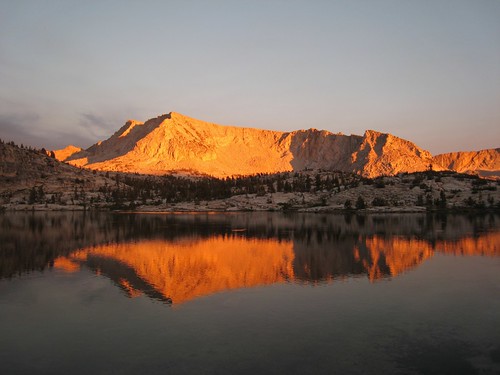 sunset lake mountains nature reflections backpacking sierranevada facebook