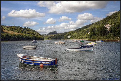 blue water clouds river boat looe btg5