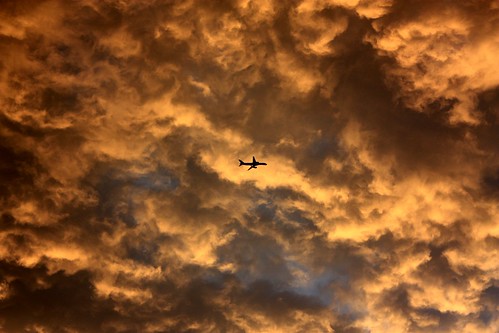 sunset cloud plane canonxsi