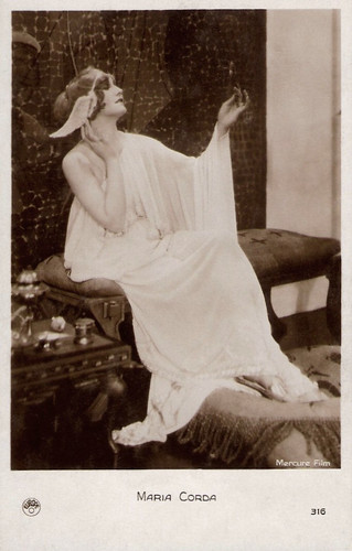 Maria Corda in The Private Life of Helen of Troy (1927)