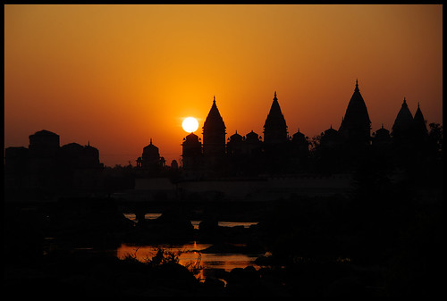light sunset shadow red sun india black color nature water silhouette river asia pentax orchha k10d betwariver