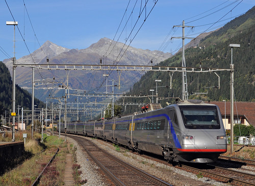 railroad switzerland railway trains svizzera bahn mau ferrovia treni gotthard cisalpino gottardo etr470 nikond90 elettrotreno cis15