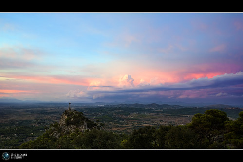 sunset sky españa colors clouds landscape geotagged spain colours view sundown canon5d 24mm mallorca spanien majorca baleares felanitx santsalvador canon2470 geo:lat=39455679 santuaridesantsalvador geo:lon=318625