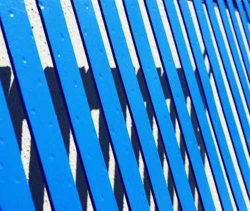 blue shadow white pentax stripes shadowsandlight k200d pentaxk200d pentaxda1855mmf3556alii