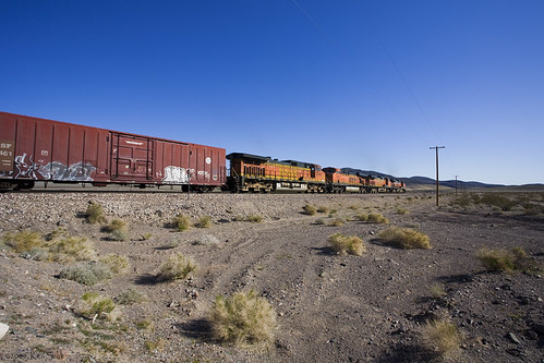 california train canon outdoors desert ludlow mojave canondslr bnsf railroads railroadcars tranportation railfans movingtrains deserttrains sbcusa 1000000railcars