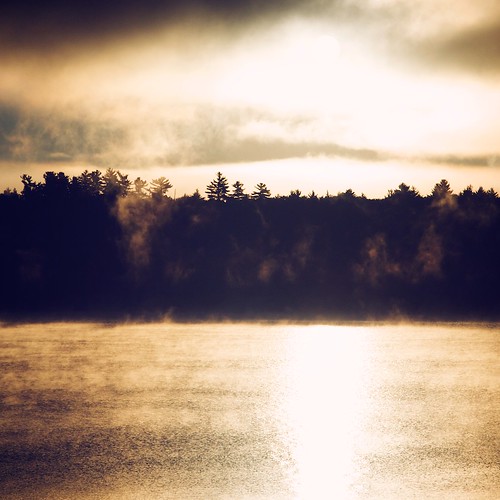 mist lake sunrise maine stephenking longlake bridgton campwoodlands