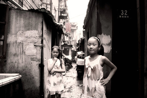 china girl alley shanghai shanghaiist shanghaiexpo shanghaistreetstories