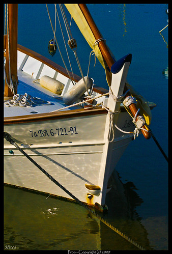 sea color colour water port canon puerto eos boat mar agua barca girona bow hdr lescala proa 400d hecca