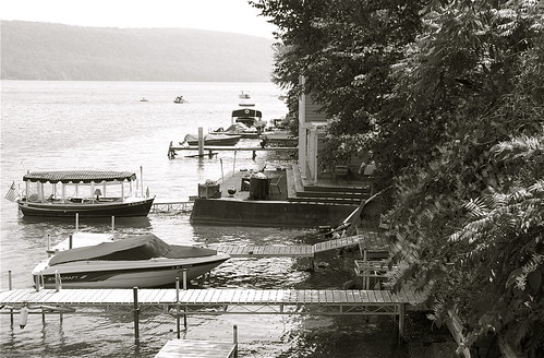 summer bw monochrome blackwhite lakeshore upstatenewyork otsegolake cooperstownny otsegocounty edbrodzinsky boatsboating