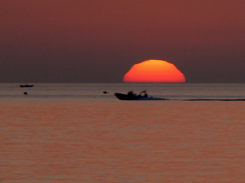 sunset red sea italy sun rouge boat mar friend barca italia tramonto mare sailing sicily sole palermo rosso sicilia sferracavallo barcarello
