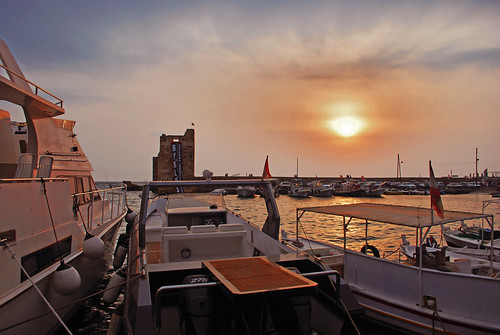 sunset sea lebanon sun boats waterfront historic soe liban byblos mountlebanon newacademy jbiel