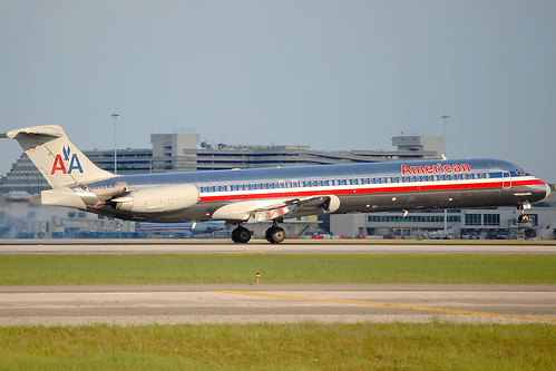 American MD-82